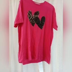 Women's Bright Pink Short Sleeve Top with Heart Accents In Animal Print Cheetah